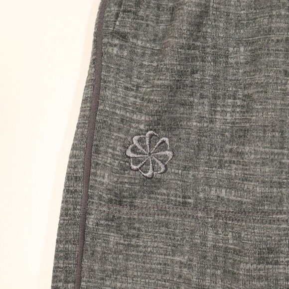 NWT Nike Men's Yoga Shorts in Gray Size Small - Picture 8 of 12